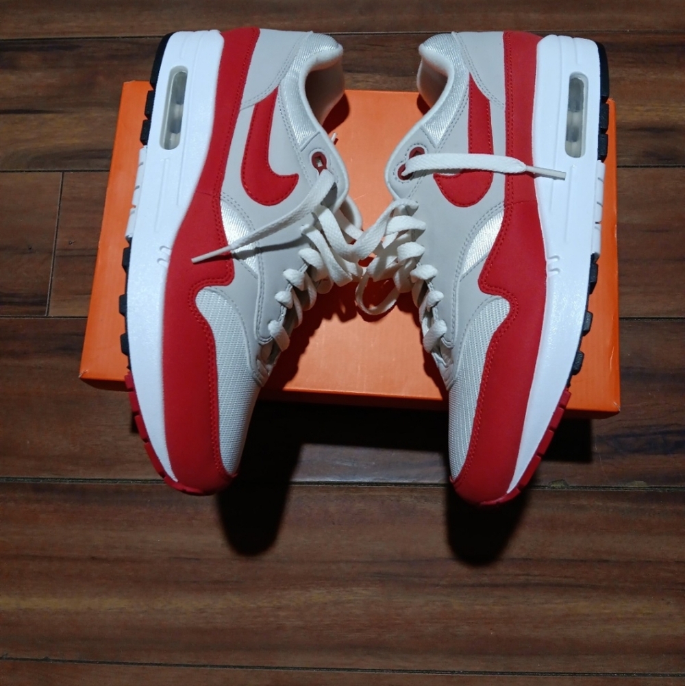 RED NIKE AIR MAX 1 - Picture 2 of 7